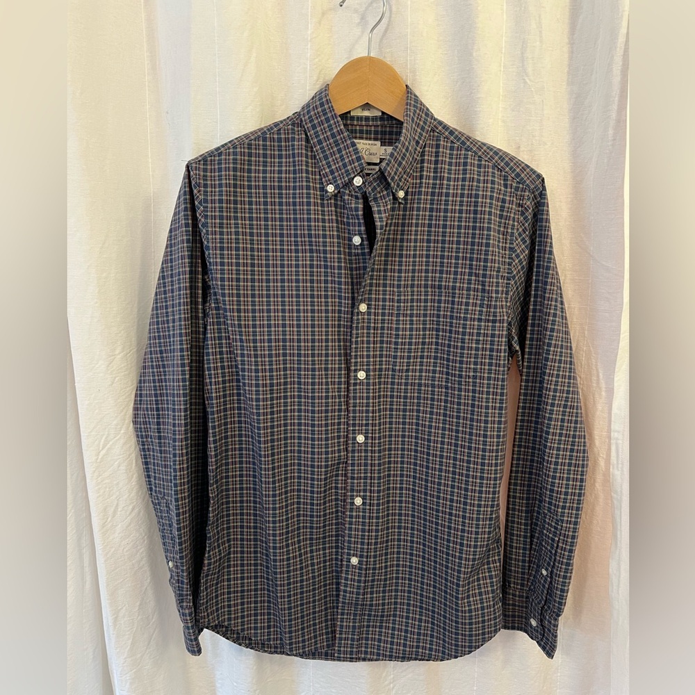 J.Crew Plaid Long Sleeved Button front. Size Small Slim.